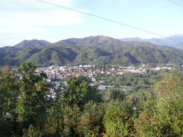 terreno edificabile in vendita a Serravalle Sesia