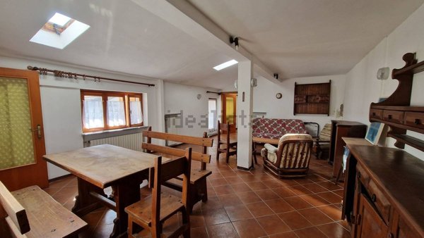 appartamento in vendita a Serravalle Sesia in zona Gattera