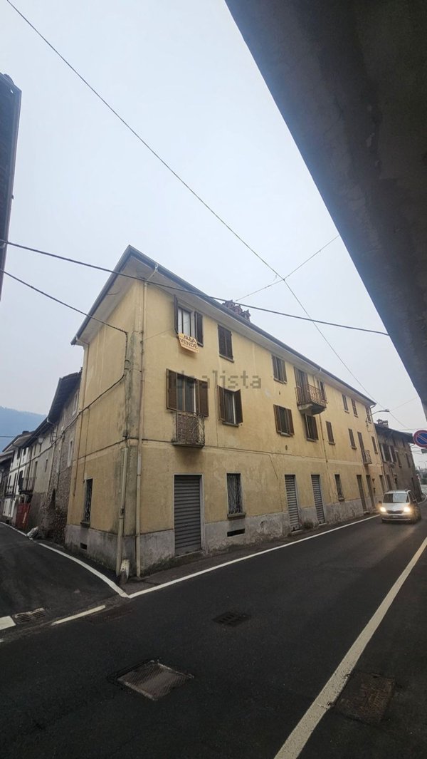 appartamento in vendita a Serravalle Sesia in zona Bornate