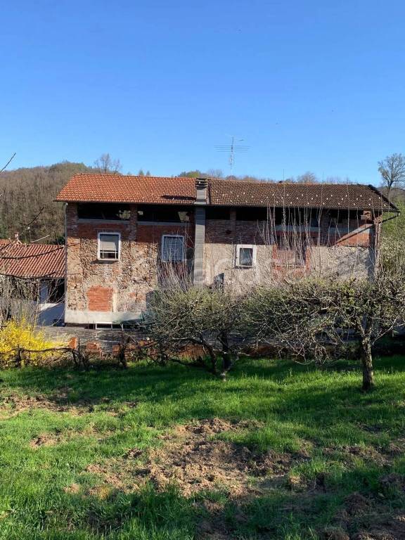 appartamento in vendita a Serravalle Sesia in zona Piane Sesia