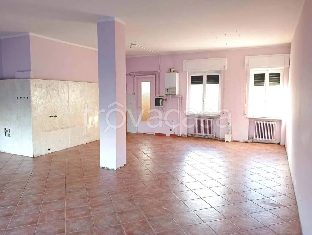 appartamento in vendita a Serravalle Sesia in zona Bornate