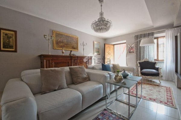 casa indipendente in vendita a Stroppiana