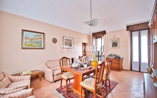 casa indipendente in vendita a Stroppiana