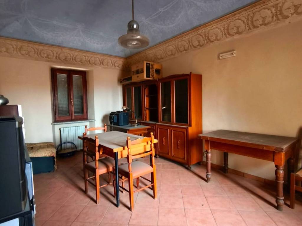 casa indipendente in vendita a Stroppiana