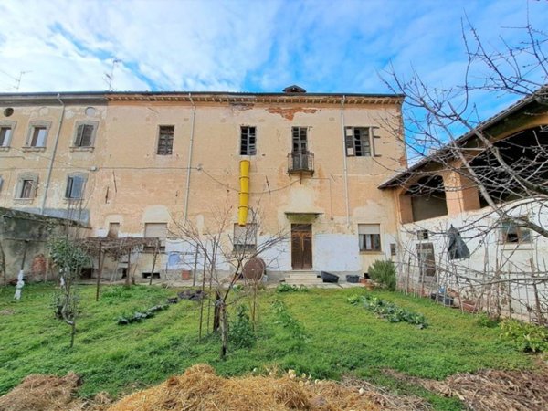 casa indipendente in vendita a Stroppiana
