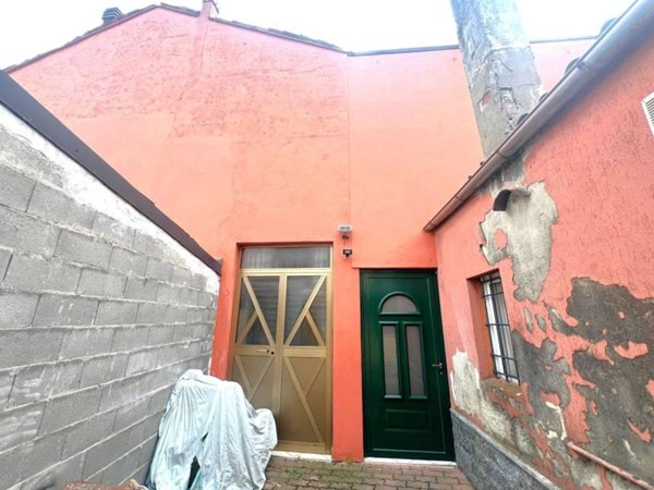 casa indipendente in vendita a Stroppiana