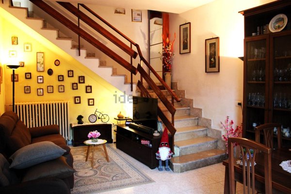 casa indipendente in vendita a Stroppiana