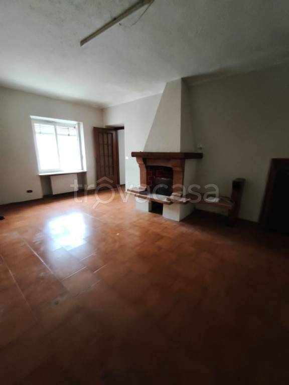 casa indipendente in vendita a Stroppiana