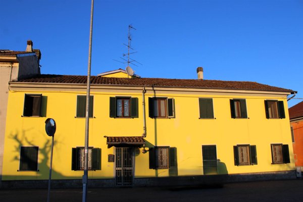 casa indipendente in vendita a Stroppiana