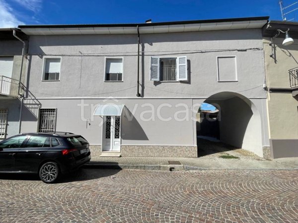 casa indipendente in vendita a Stroppiana