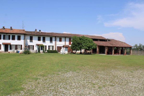 casa indipendente in vendita a Tricerro