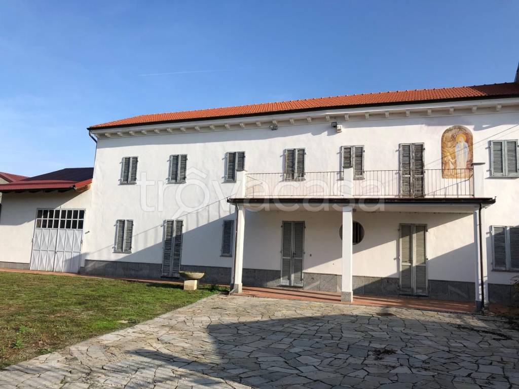 casa indipendente in vendita a Tricerro