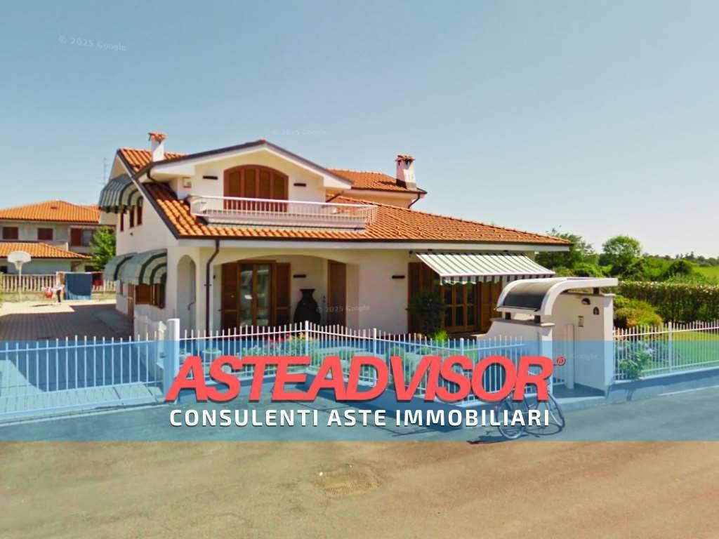 casa indipendente in vendita a Trino