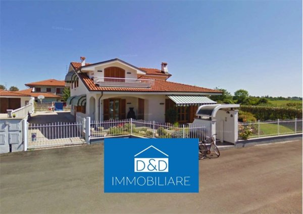 casa indipendente in vendita a Trino