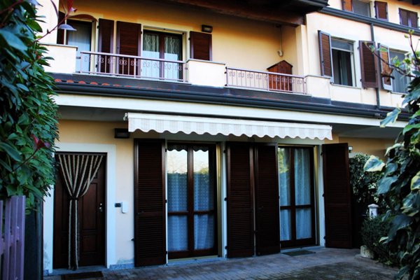 casa indipendente in vendita a Trino