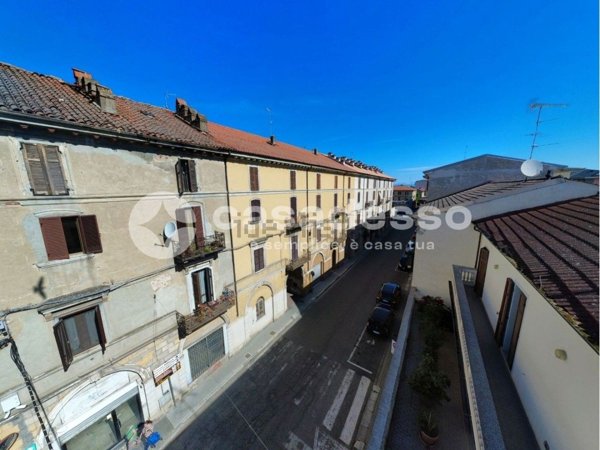 locale di sgombero in vendita a Trino