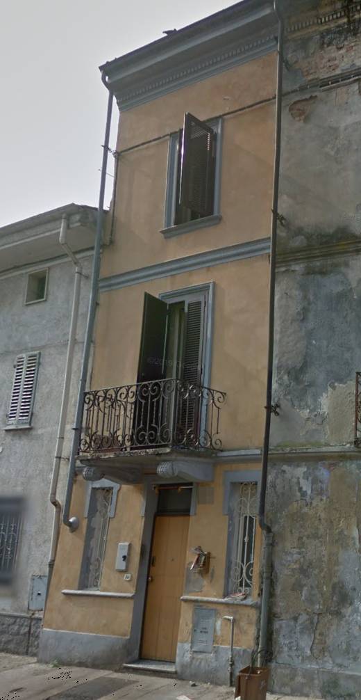 casa indipendente in vendita a Trino