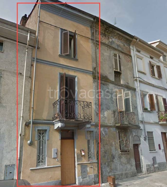 casa indipendente in vendita a Trino
