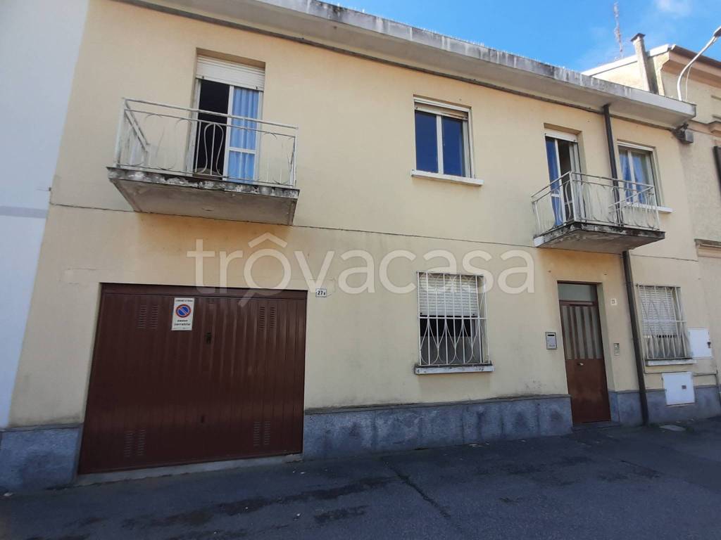 casa indipendente in vendita a Trino