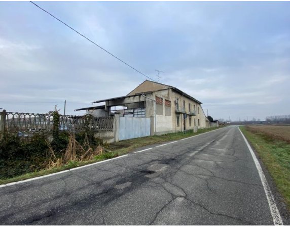 casa indipendente in vendita a Trino