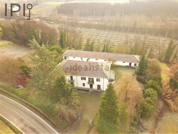 casa indipendente in vendita a Trino