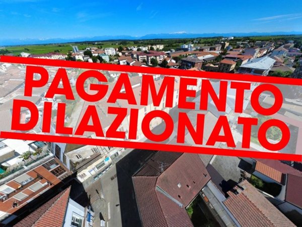locale commerciale in vendita a Trino