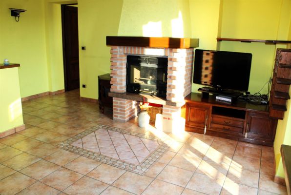 casa indipendente in vendita a Trino