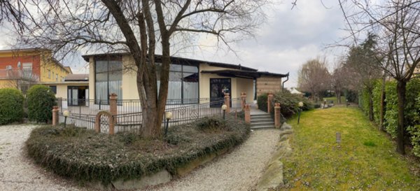 ufficio in vendita a Trino