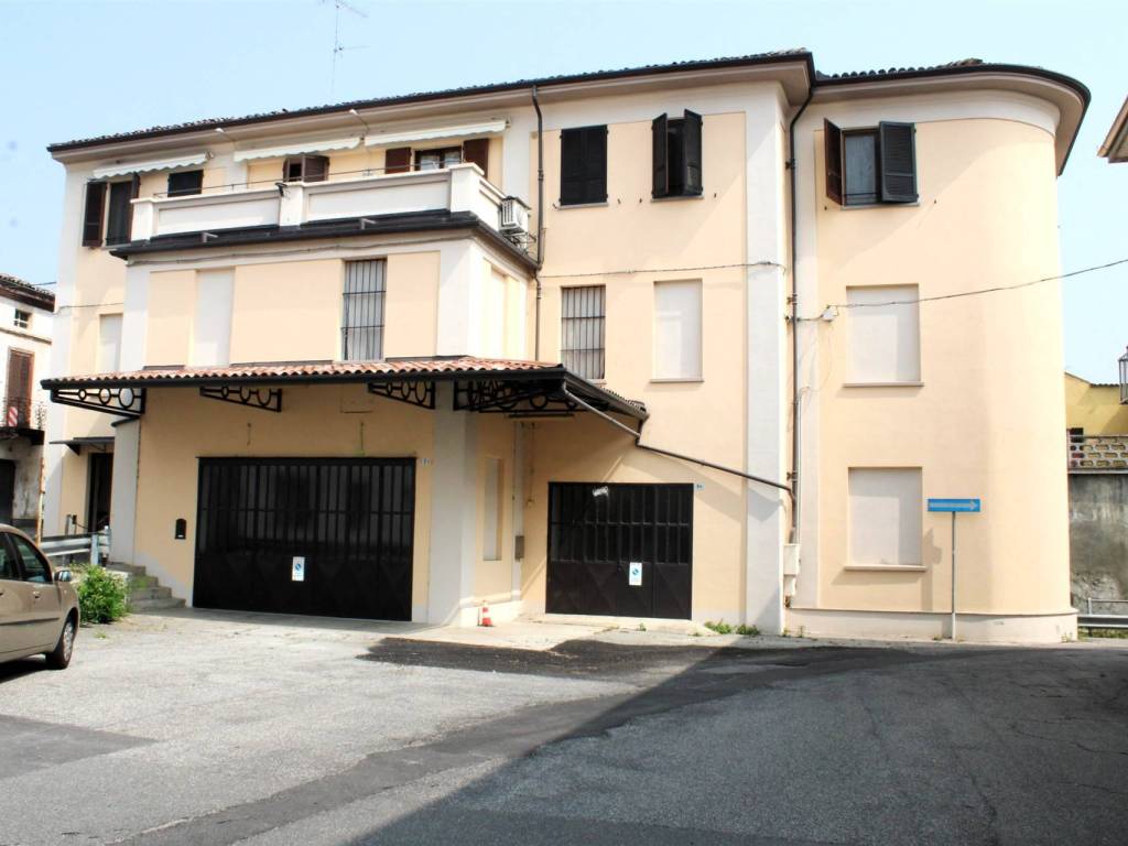 casa indipendente in vendita a Trino