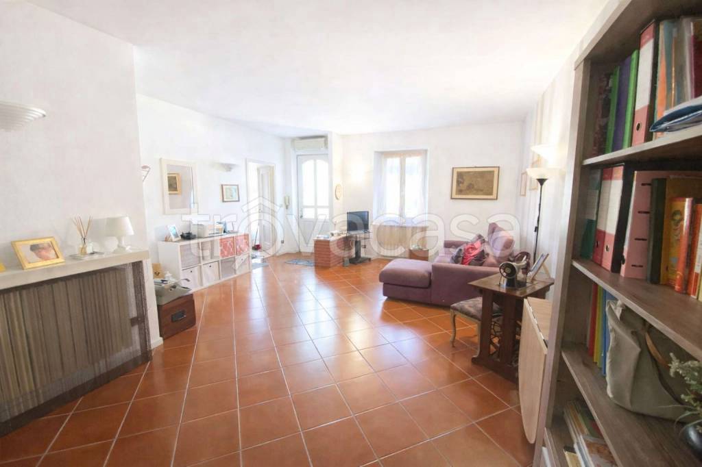 casa indipendente in vendita a Trino