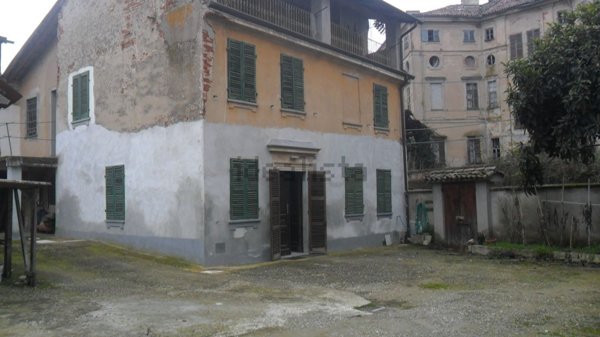casa indipendente in vendita a Trino in zona Robella
