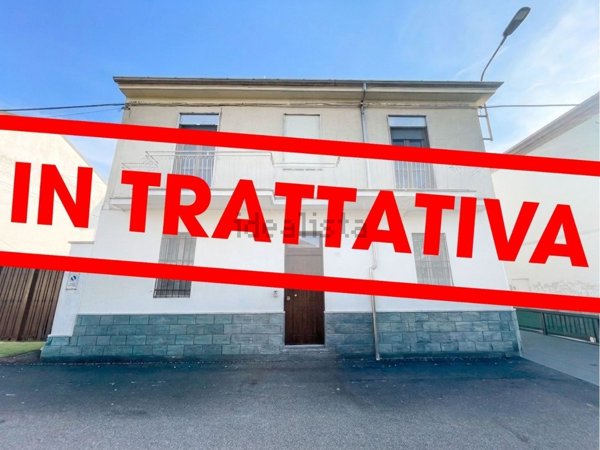 casa indipendente in vendita a Trino