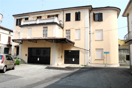 casa indipendente in vendita a Trino