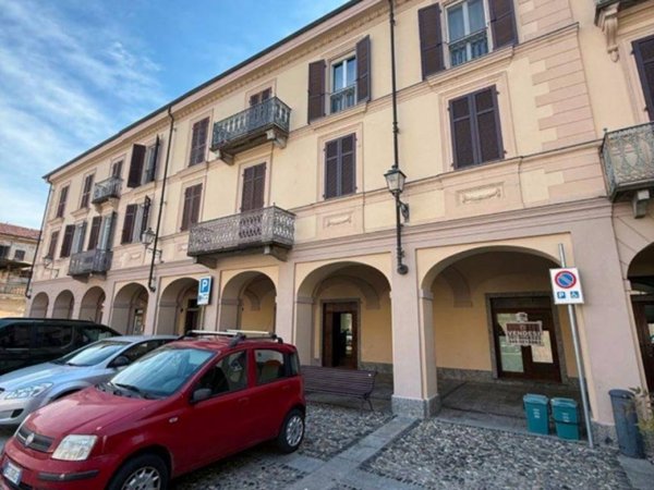 negozio in vendita a Trino