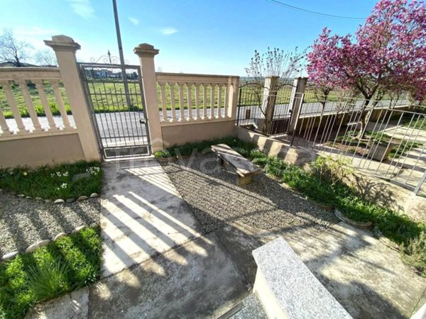 casa indipendente in vendita a Trino