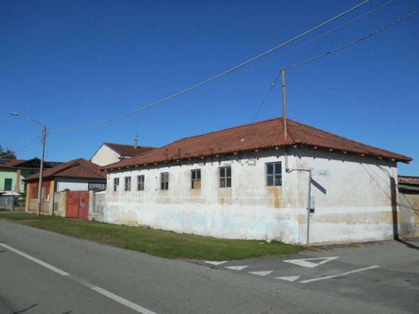 capannone in vendita a Tronzano Vercellese