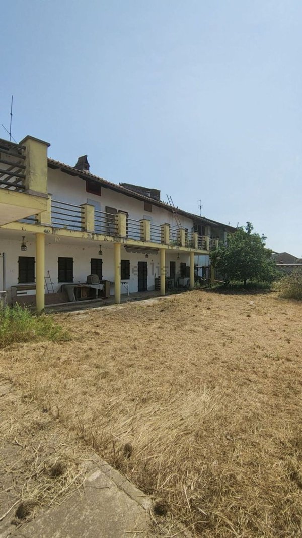 appartamento in vendita a Tronzano Vercellese in zona Salomino