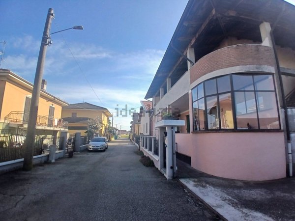 appartamento in vendita a Tronzano Vercellese