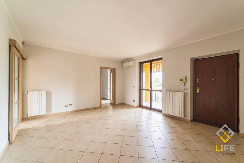 appartamento in vendita a Tronzano Vercellese
