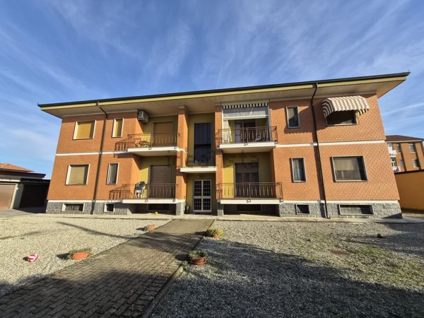 appartamento in vendita a Tronzano Vercellese