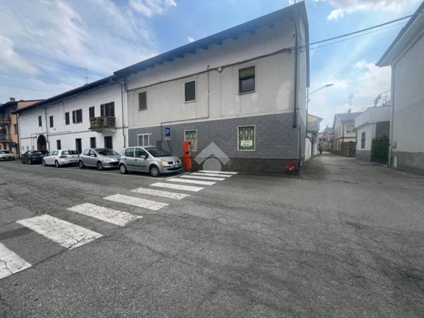 casa indipendente in vendita a Tronzano Vercellese