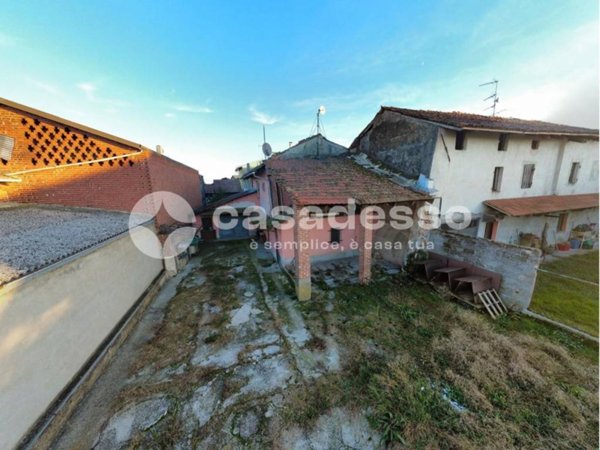 casa indipendente in vendita a Tronzano Vercellese