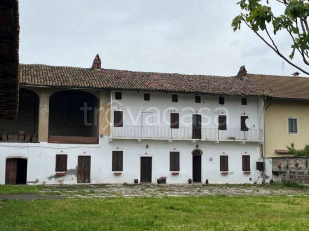 casa indipendente in vendita a Tronzano Vercellese in zona Salomino