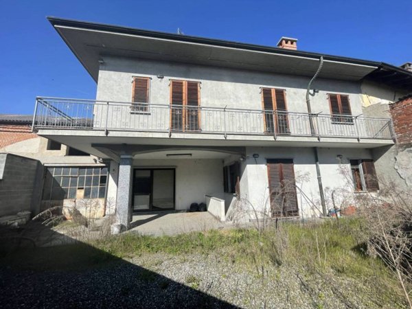 casa indipendente in vendita a Tronzano Vercellese