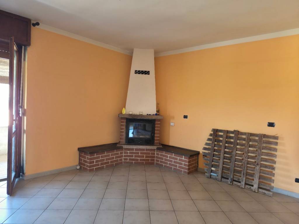appartamento in vendita a Tronzano Vercellese