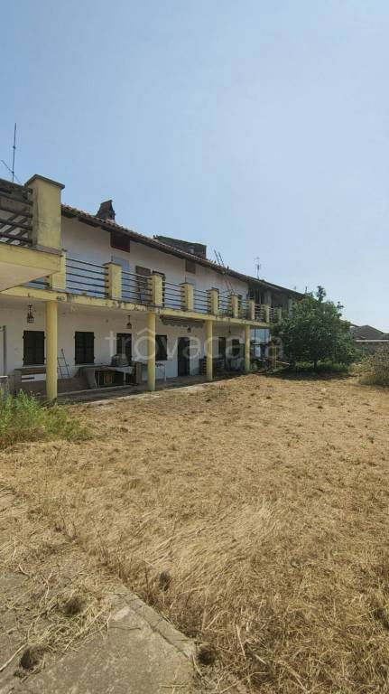 casa indipendente in vendita a Tronzano Vercellese in zona Salomino
