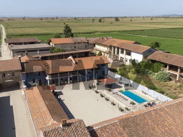 casa indipendente in vendita a Tronzano Vercellese