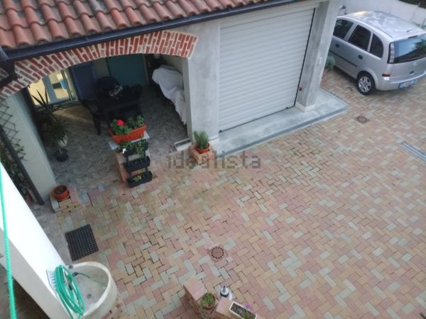 casa indipendente in vendita a Tronzano Vercellese