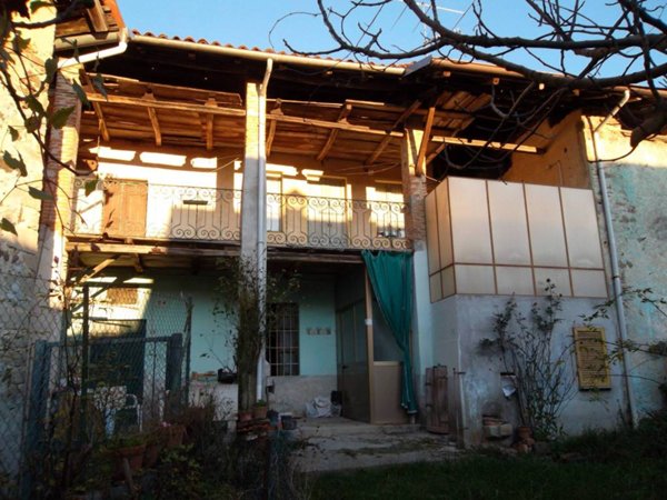 casa indipendente in vendita a Valduggia
