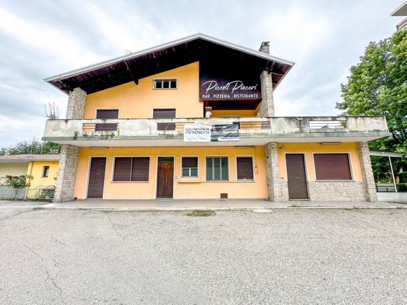 casa indipendente in vendita a Valduggia